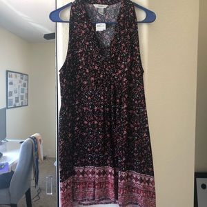 Super cute floral dress! Never worn with tags!